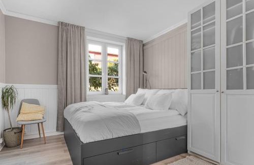 Bergenhus Apartment | Spacious Bergen Apartment with Terrace & Parking