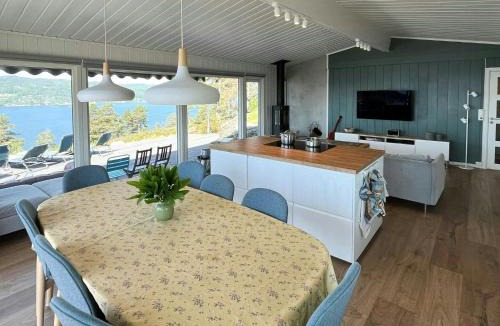 Drobak House | Spacious Cabin With Annex By Drøbaksundet