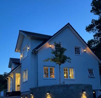 Sigtuna Villa | Spacious, comfortable villa close to lake