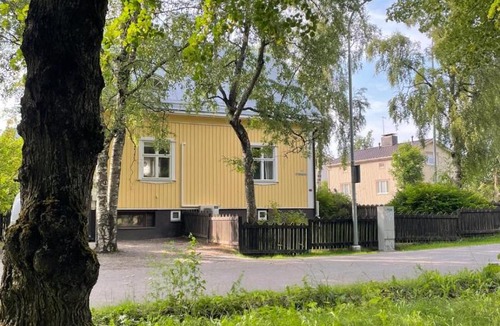 Tampere Apartment | Spacious Family Apartment 100m2 Viinikanpuisto, Free Parking, Private Patio, Sauna and Free Wi-Fi