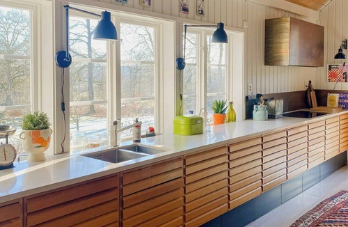 Tvaaker House | Spacious farm by Åkulla beech forests