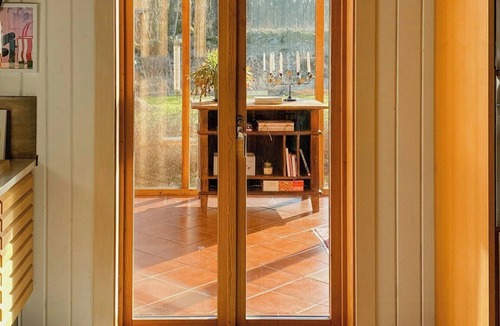 Tvaaker House | Spacious farm by Åkulla beech forests