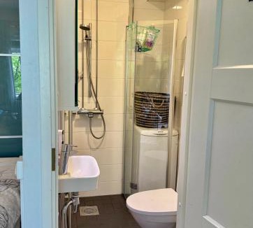 Alppiharju Apartment | Spacious flat in the heart of Kallio