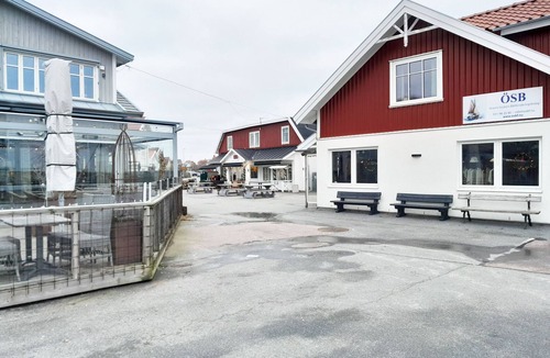 Hono Apartment | Spacious holiday apartment on picturesque Hönö | SE08073