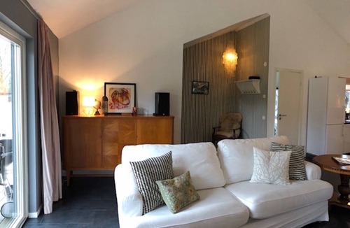 Vaxtorp House | Spacious house. Big garden, hot tub and peaceful surroundings. Pet friendly.