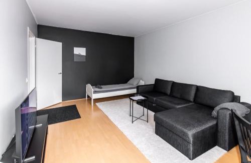 Lahti Apartment | Spacious one-bedroom apartment near downtown