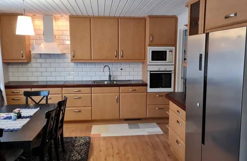 Fellingsbro Villa | Spacious villa in quiet area