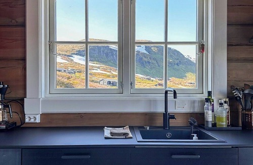 Tyinkrysset House | Spectacular cabin with view in Jotunheimen