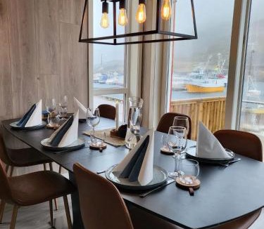 Ballstad House | Spektakulær rorbu i autentiske omgivelser