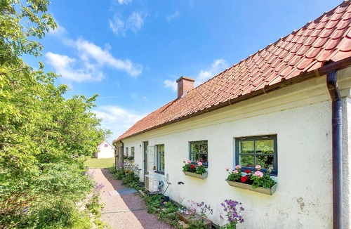 Kattarp House | Spend wonderful vacations in the countryside surrounded by cows and fields