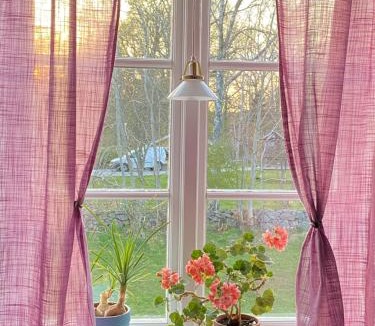 Rodeby Bed & Breakfast | Spjutsbygds Gårds Bed and Breakfast