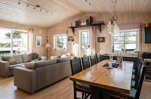 Loten Municipality House | Stæren · Natur, Bål & Ski · Budor · 60 min OSL