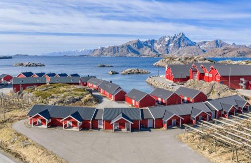 Vestvagøy Hotel | Statles Rorbu- og Konferansesenter AS