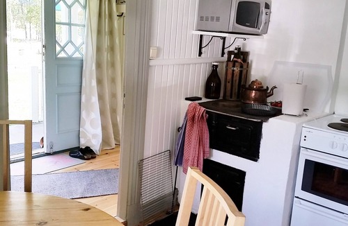 Lekeryd Cottage | Stay in a charming cottage on a small farm, good fishing.