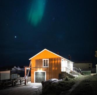 Henningsvaer House | Stay in a real, historic gem in Henningsvær