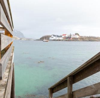 Henningsvaer House | Stay in a real, historic gem in Henningsvær