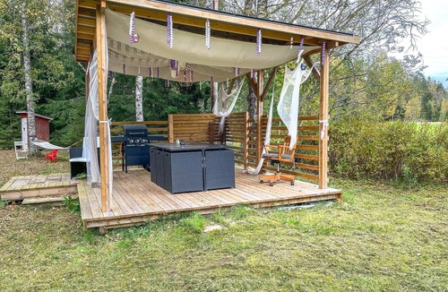 Grythyttan House | Stay in this cottage near the shiny Saxon Lake and experience idyll and silence of the forest.