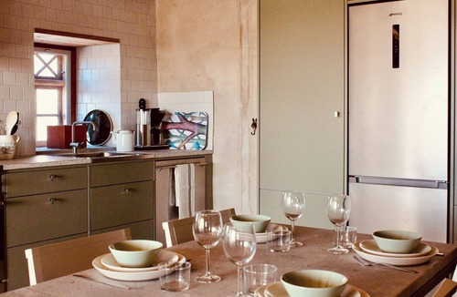 Burgsvik Apartment | Stay next to the viticulture in Hamra close to sea
