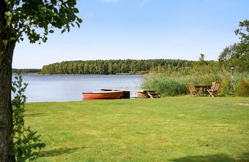 Ljungbyhed Ski Chalet | StayNordic | Cottage with own jetty in Ljungbyhed | SE01026