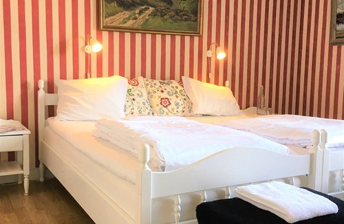 Jadraas Hostel | STF Jädraås Herrgård - Hostel