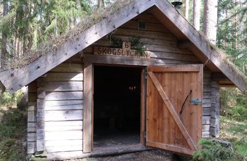 Skinnskatteberg Municipality Cabin | STF Kolarbyn Eco-Lodge