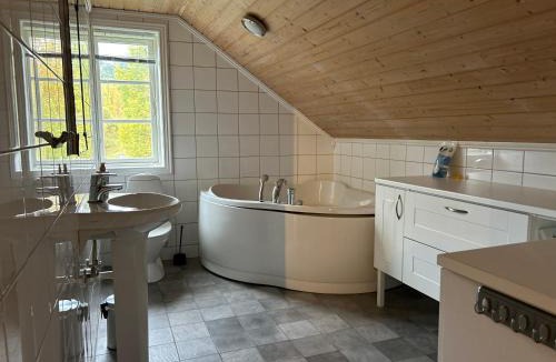 Valsoybotn House | Stille og fredelig med panoramautsikt