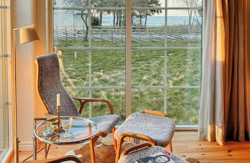 Katthammarsvik House | Stone house with sea view in Katthammarsvik