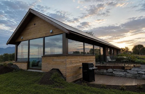 Vestvagøy House | Storøya Lodge Lofoten