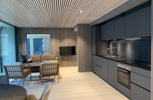 Henningsvaer Apartment | Stor moderne leilighet i Henningsvær, 70 kvm