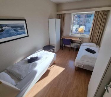 Leirvik Hotel | Stord Folkehøgskule Sommarhotell Leirvik