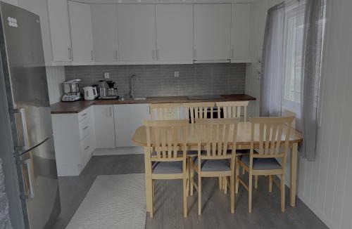 Tromso Villa | Stort hus med fire soverom og 8 senger