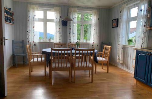 Ulefoss House | Stort hus på Fen i Ulefoss i rolige omgivelser