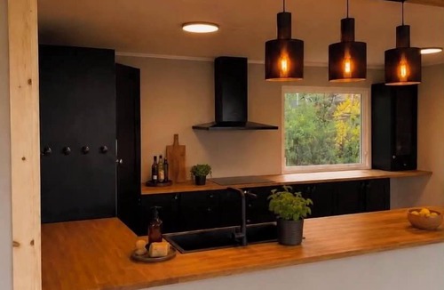 Tonsberg House | Stort sommerhus med sjøutsikt med det lille ekstra