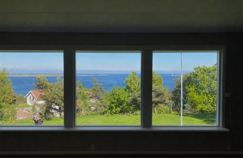 Tonsberg House | Stort sommerhus med sjøutsikt med det lille ekstra