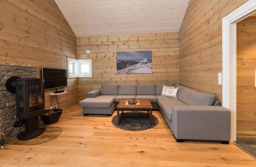 Møre og Romsdal Apartment | Stranda Fjellgrend 3 bedrooms - 98B
