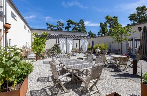 Nar Hotel | Strandakar Hotell & Restaurang