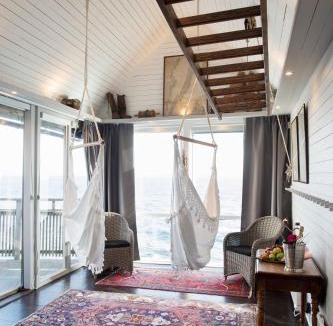 Lysekil Hotel | Strandflickornas Husen invid Havet