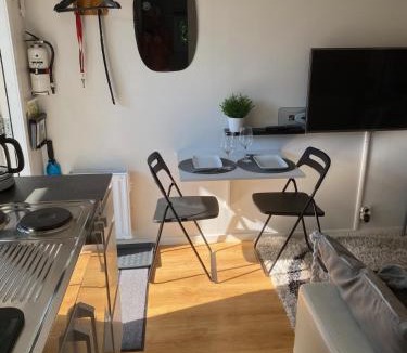 Orgryte-Harlanda Apartment | Studio 51 Örgryte