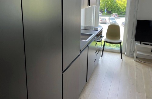 Edsberg Apartment | Studio Sleeps 2 Sollentuna centre