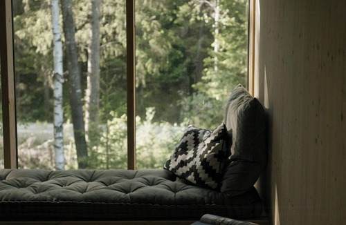 Henan House | Studio with nature-close design on Orust