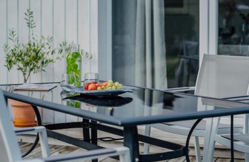 Glommen House | Stuga Glommen 2 bed cottage by the sea