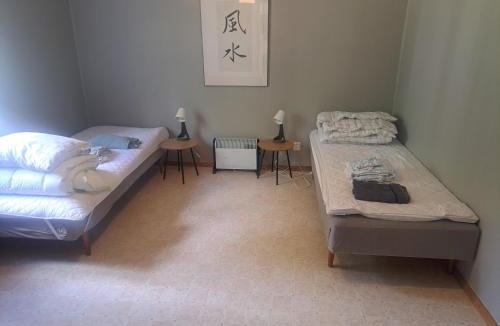 Gallivare Apartment | Stuga, lantligt lugnt läge med gott om parkering