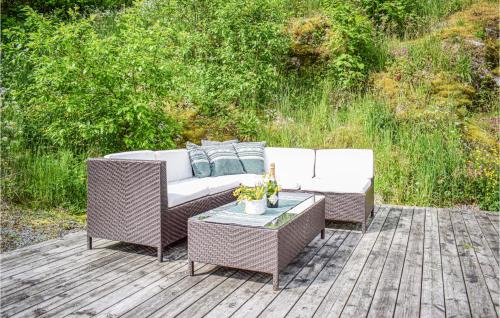 Suldal Apartment | Stunning Apartment In Hebnes With House Sea View