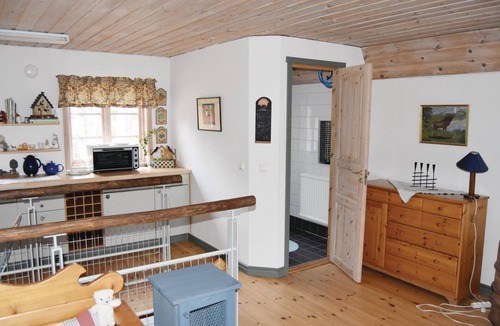Sunne Apartment | Stunning apartment in Sunne with WiFi
