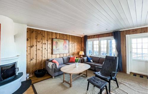 Vestre Slidre Apartment | Stunning Apartment In Røn With Sauna