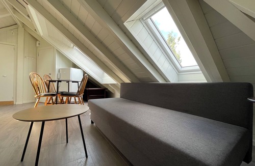 Stavanger Apartment | Stunning Hilltop Nest Unparalleled Views at BnB Ap 17