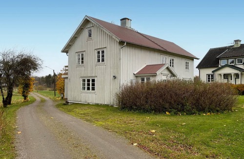 Alekulla House | Stunning home in älekulla with WiFi