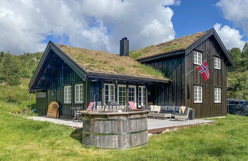 Ljosland House | Stunning home in åseral with sauna