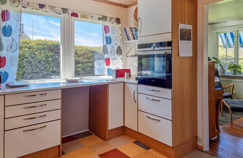 Kullavik House | Stunning home in Billdal with WiFi
