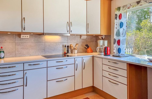 Kullavik House | Stunning home in Billdal with WiFi